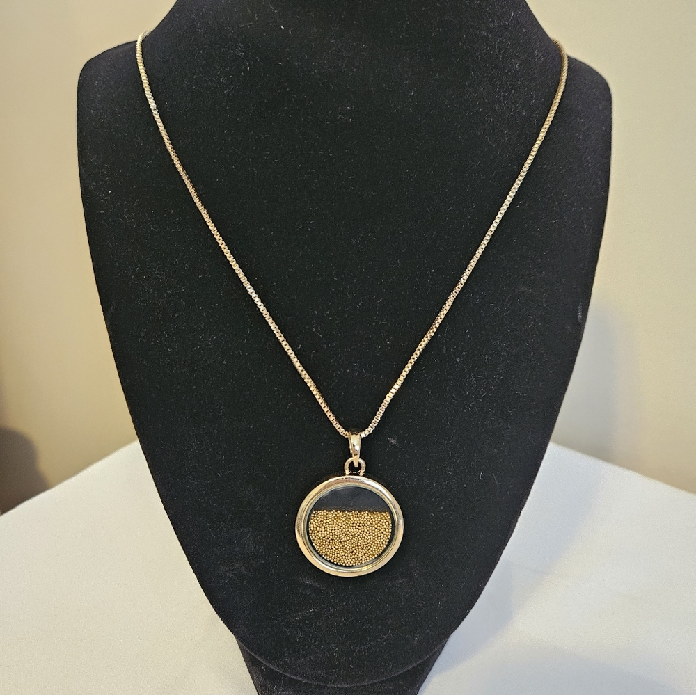 30" Gold Chain with Shaker Pendant
